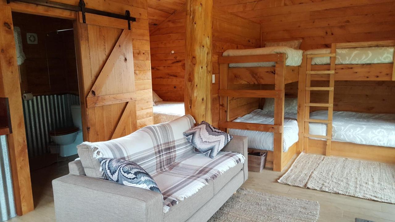 Bed and Breakfast Rustic Hut Bush Retreat Penguin Zewnętrze zdjęcie