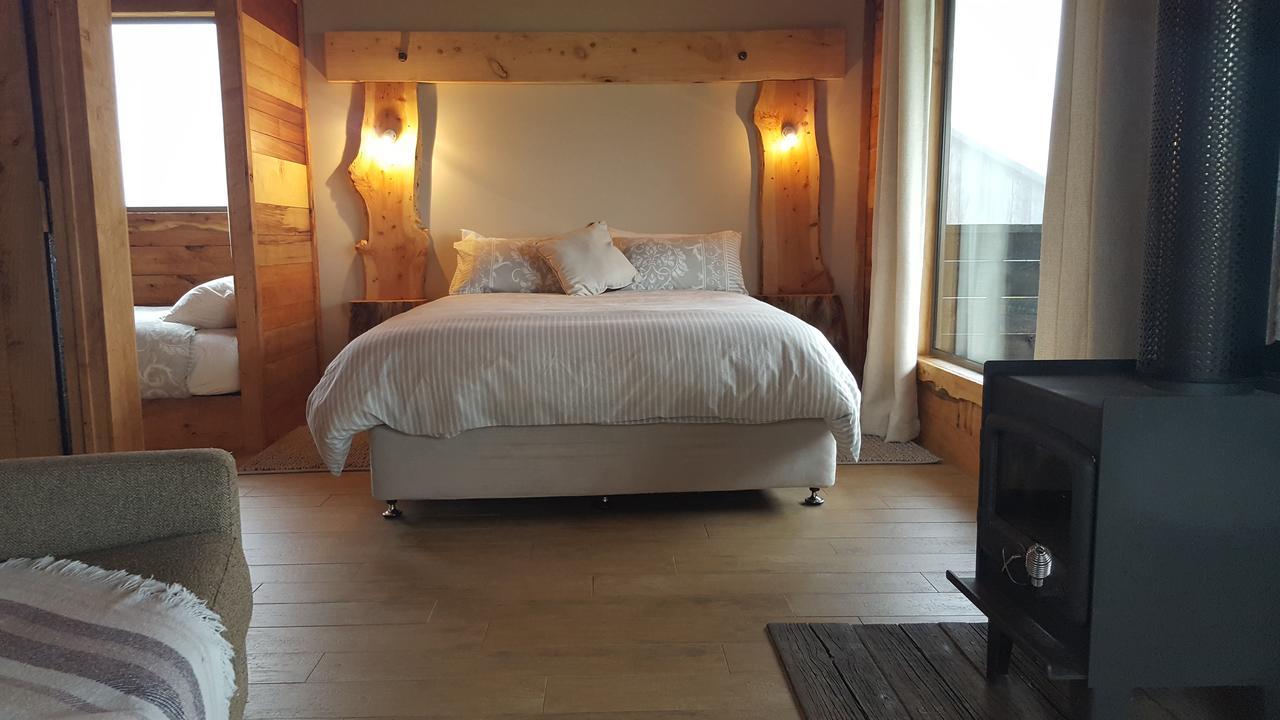 Bed and Breakfast Rustic Hut Bush Retreat Penguin Zewnętrze zdjęcie